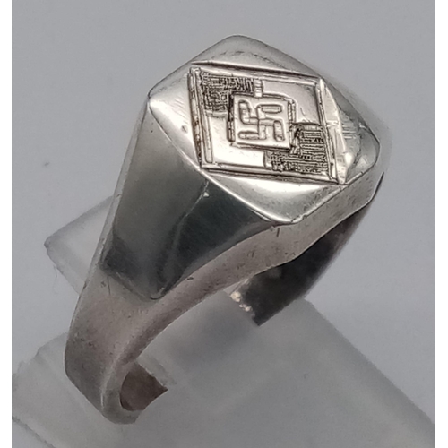 425 - WW2 German .800 Silver Hand Engraved Hitler Youth Leaders Ring. UK size S, US size 9.5.