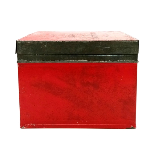 1183 - Military Tin Box for Distress Signal Flares. Lid of box marked ‘12’ over ‘Signals Distress’ over ‘2 ... 