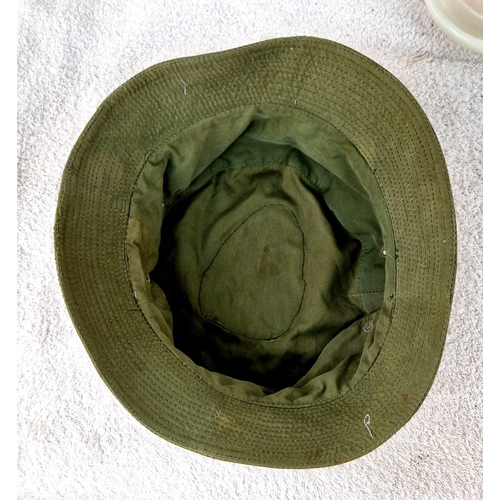 678 - Vietnam War Era 1st Air Cav Olive Drab Tour Bonnie Hat.