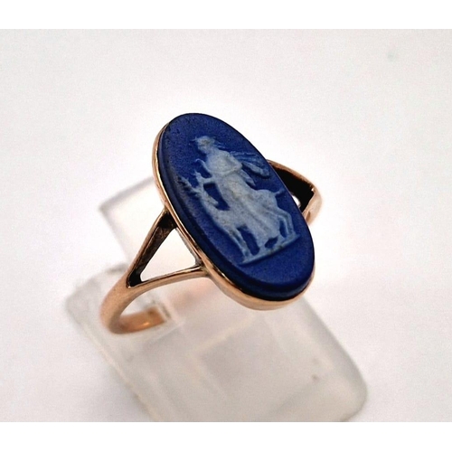 1061 - A vintage, 9K rose gold ring with a white on blue cameo depicting Artemis - the Greek goddess of hun... 