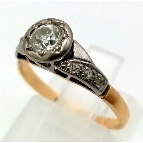 255 - A vintage, 18 K yellow gold and platinum ring with diamonds (0.40 carats). Ring size: L, weight: 2.2... 