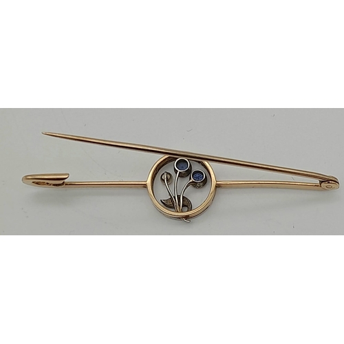 1379 - 14K 2 COLOUR DIAMOND, SAPPHIRE & PEARL SET BAR BROOCH.  3.6G TOTAL WEIGHT. 5.5CM.