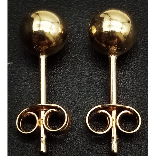 1363 - 9K Yellow Gold BALL STUD EARRINGS 0.42G