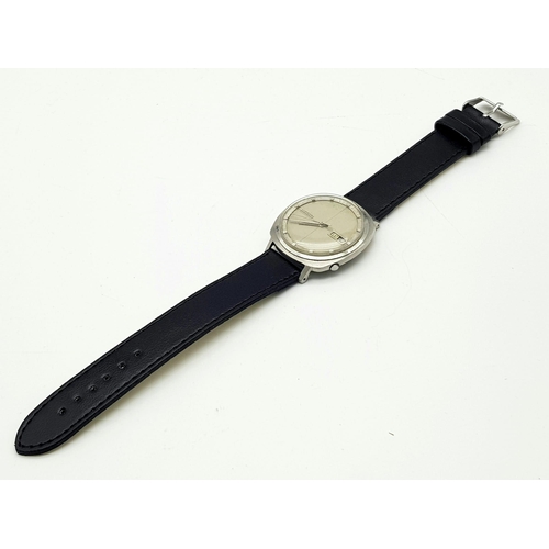 155 - A Vintage Seiko 21 Jewel Weekdater Sportsmatic Gents Watch. Black leather strap. Stainless steel cas... 