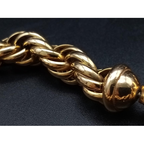 1549 - A Beautiful Italian 15K Yellow Gold Rope Link Necklace. 40cm. 54.39g