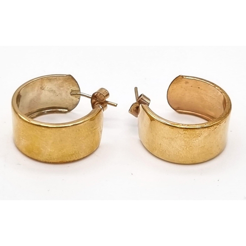 1550 - 9k yellow gold 10mm wide hoop earrings, weighs 3.9g