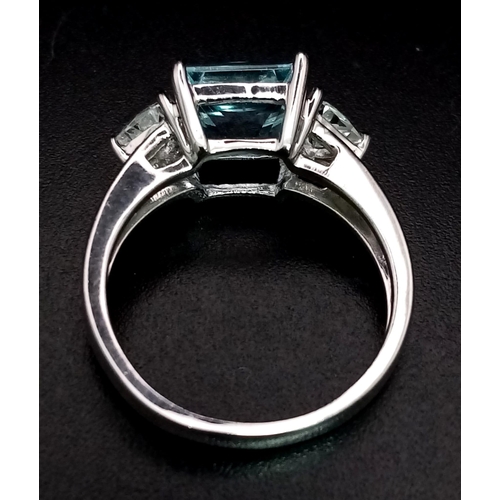 1600 - A 9ct and blue gemstone ring . 3.5gms   size N