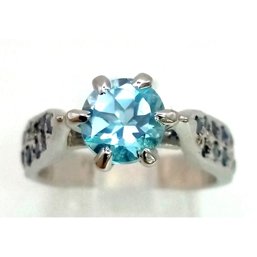 1413 - Blue Sapphire & Blue Topaz Silver Ring. 925 Sterling silver. 4.5g. Size N.