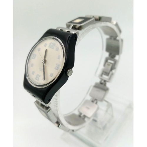 1445 - A Vintage Swatch Quartz Ladies Watch. Steel and enamel strap. Case - 25mm. Quartz movement in workin... 