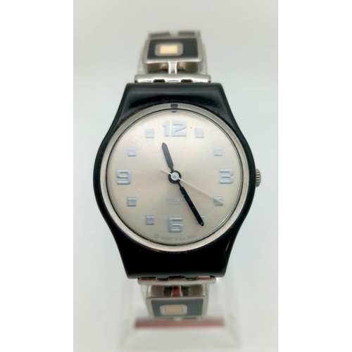 1445 - A Vintage Swatch Quartz Ladies Watch. Steel and enamel strap. Case - 25mm. Quartz movement in workin... 