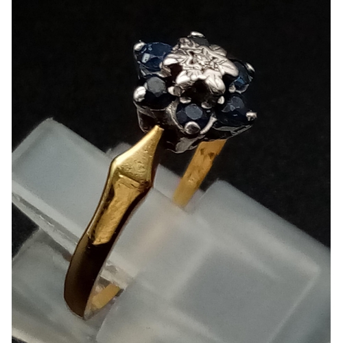 171 - 18K YELLOW GOLD DIAMOND & SAPPHIRE CLUSTER RING. WEIGHS 2.3G. SIZE N