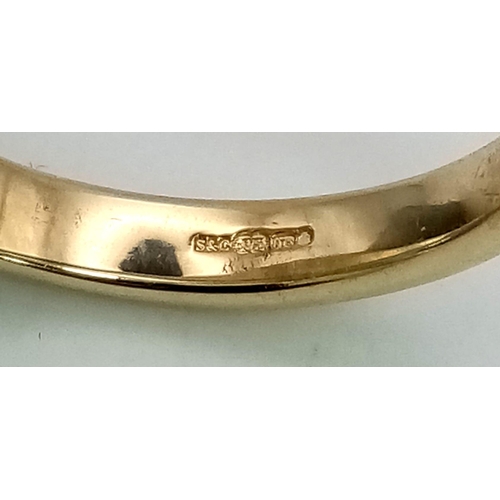 236 - 9K YELLOW GOLD BRAND NEW OVAL SIGNET RING. WEIGHS  7.6G. SIZE P