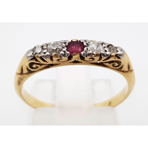 376 - 18K YELLOW GOLD VINTAGE DIAMOND & RUBY 5 STONE RING. WEIGHS 2.6G. SIZE N