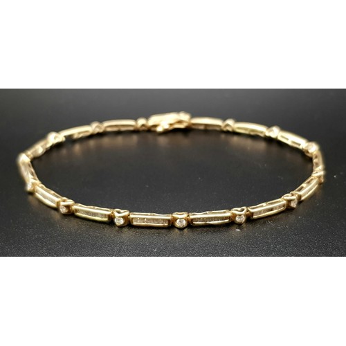 108 - 18K YELLOW GOLD DIAMOND BRACELET, 1.50CT DIAMOND APPROX. WEIGHS 4.4G. ONE SMALL DIAMOND MISSING HARD... 