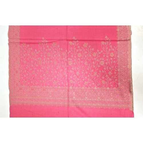 994 - A Soft luxurious Pasmina hand-feel blended wool Fuscia Pink jacquard scarf - with a woven gold/silve... 