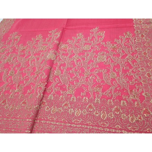 994 - A Soft luxurious Pasmina hand-feel blended wool Fuscia Pink jacquard scarf - with a woven gold/silve... 