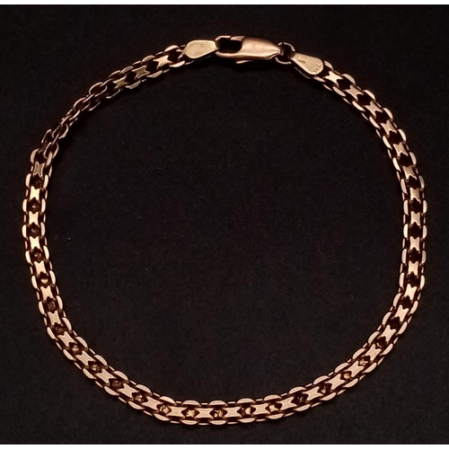 599 - A 9K Rose Gold Intricate Link Bracelet. 18.5cm. 4.17g.