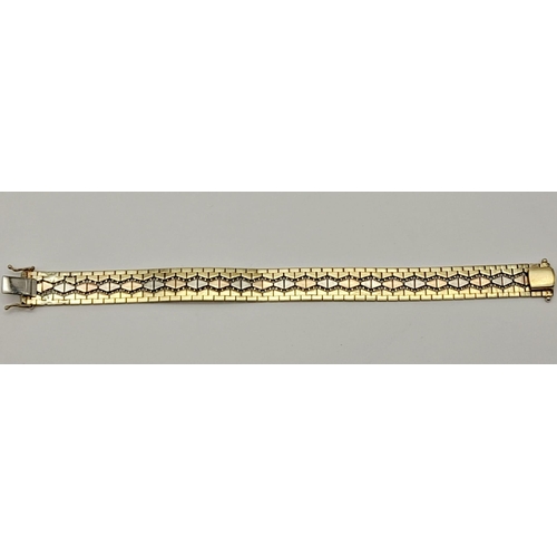 60 - A Lovely Vintage 9K Three-Gold Colour Bracelet. Yellow gold with a geometric diamond pattern rose an... 