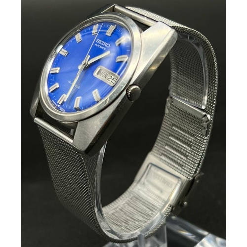 1548 - A Seiko Automatic 19 Jewel Automatic Gents Watch. Stainless steel strap and case - 38mm. Ice blue di... 