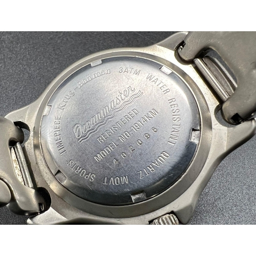 598 - A Vintage Krug-Baumen Oceanmaster Gents Watch. Two tone metal strap. Case - 38mm. Green dial with da... 