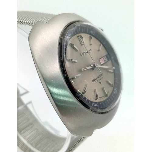 68 - A Rare Vintage Seiko Bell-Matic Gents Watch. Stainless steel strap and case - 42mm. Silver tone dial... 