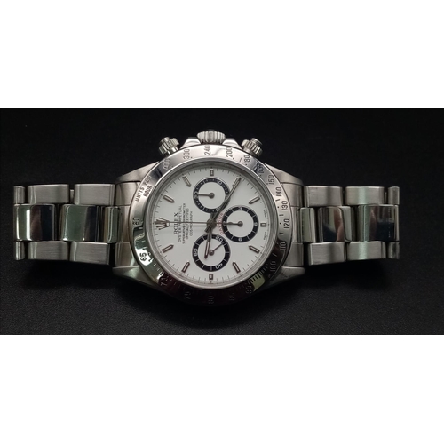 151 - A Rolex Daytona Cosmograph Gents Watch. Stainless steel strap and case - 40mm. White dial with three... 