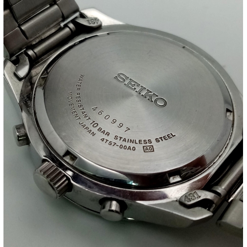 130 - A Seiko Chronograph Quartz Gents Watch. Stainless steel strap and case - 42mm. Black dial with three... 