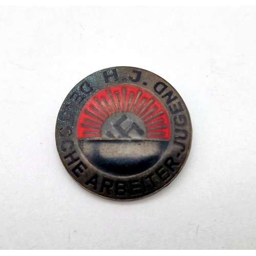 995 - 3rd Reich 1 st Pattern Hitler Youth Badge.