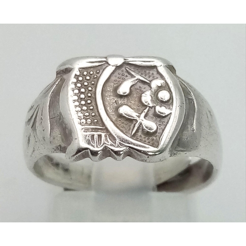 1547 - Vintage Silver Oriental Ring Size N, Impressed Marks on underside of crown. Crown measures 1cm wide ... 