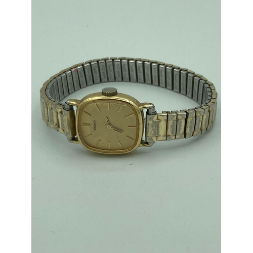 672 - Vintage SEIKO 1150-5480  Ladies  wristwatch in gold tone. manual winding. Full working order.