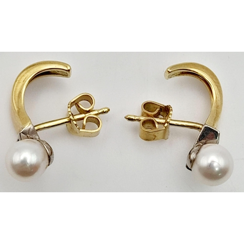 129 - A Pair of 18K Yellow Gold, Emerald and Pearl Earrings. 5.14g total weight. Ref: 11926