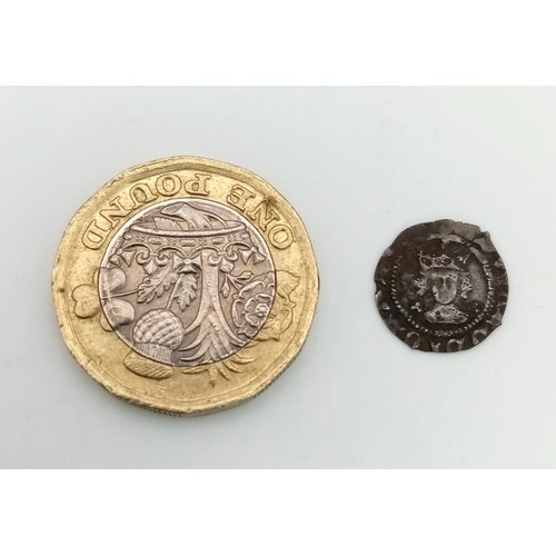 136 - An Edward IV 2nd Reign Silver Halfpence Hammered Coin. London Mint. Trefoils by neck. S2068. Please ... 