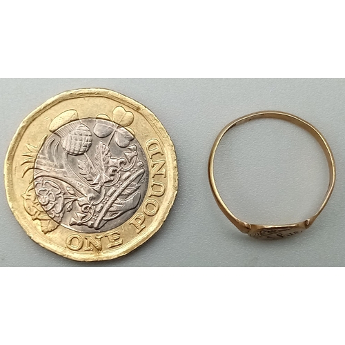 1196 - A Vintage 9K Yellow Gold Signet Ring. Size J. 1g