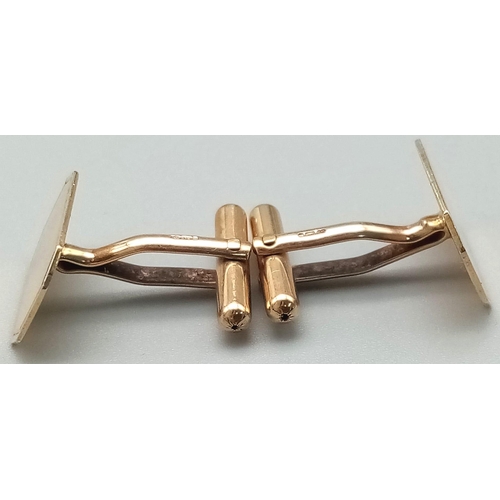 588 - A Pair of 9K Yellow Gold Classic Cufflinks. 4.92g total weight.