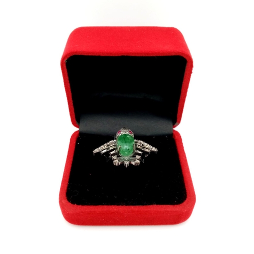 621 - A 4.40ct Emerald Bee Ring with 0.60ct of Diamond Accents and Rubies for Eyes! Set in 925 Silver. Siz... 