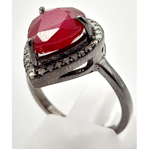 26 - A 5ct Antique-Style Pear Cut Ruby Gemstone Ring Set in 925 Silver - with 0.27ct of Diamond Surround.... 