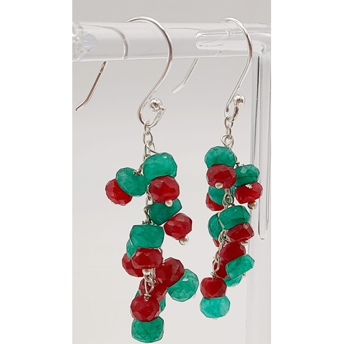 820 - An Emerald, Ruby and Sapphire Necklace with a Pair of Matching Drop Earrings. Necklace - 56cm. Drop ... 