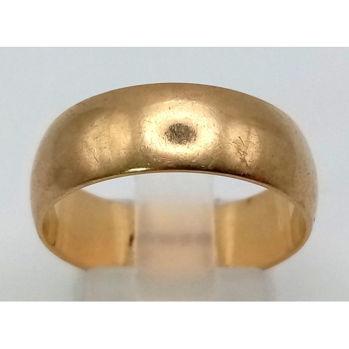 121 - A Vintage 9K Yellow Gold Band Ring. Full UK Hallmark. Size Q. 4.51g.