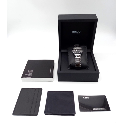 266 - A BRAND NEW NEVER WORN RADO TRUE DIASTAR GENTS WRIST WATCH , WITH BOX AND PAPERS . 40mm