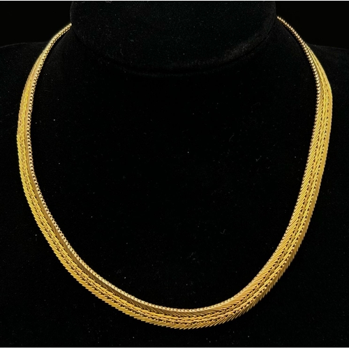 4 - A Gorgeous 18K Yellow Gold Intricate Foxtail-Link Collarette Necklace. 37cm. 38.17g