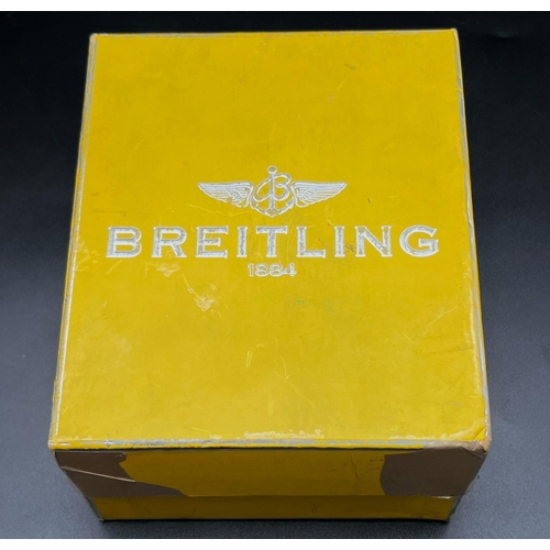 120 - A Breitling Gold and Stainless Steel Automatic Chronograph Gents Watch. Bi-metal strap and case. Dia... 