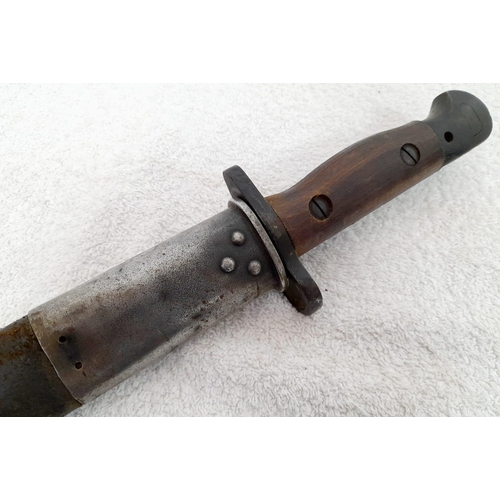 244 - WW1 British 1907 Pattern Bayonet. Dated March 1918. Maker Wilkingson. A little tight in the
scabbard... 