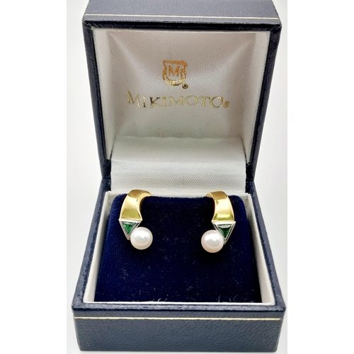 726 - A Pair of 18K Yellow Gold, Emerald and Pearl Earrings. 5.14g total weight. Ref: 11926