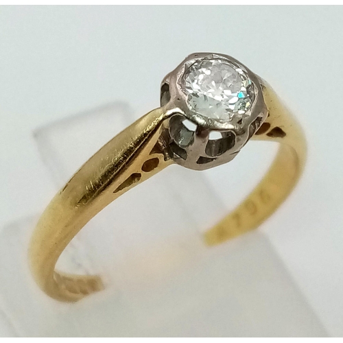 685 - 18k yellow gold diamond solitaire ring (dia: 0.25ct), size I, 2.2g