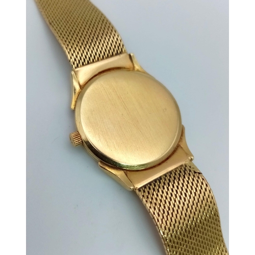 381 - A Vacheron and Constantin 18k Solid Gold Ladies Watch. 18k gold bracelet and case - 23mm. Gold tone ... 