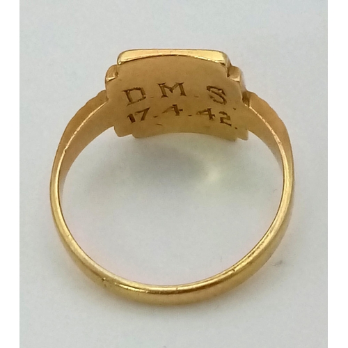 107 - 18K YELLOW GOLD VINTAGE SIGNET RING HALLMARKED BIRMINGHAM 1938 3.2G SIZE K