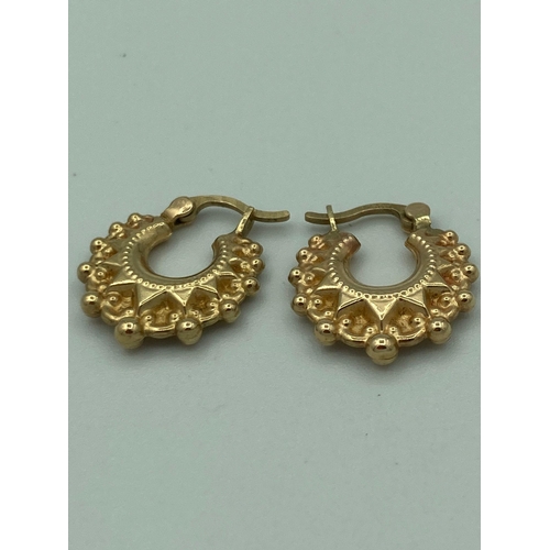 56 - Pair of 9 carat GOLD EARRINGS in Grecian Hoop style. 1.15 grams.