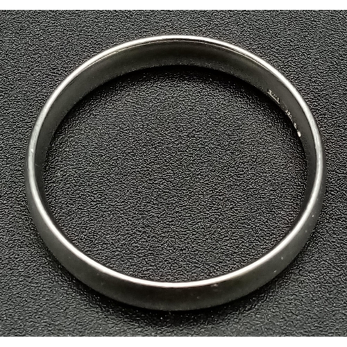 185 - PLATINUM BAND RING 5.5G SIZE S