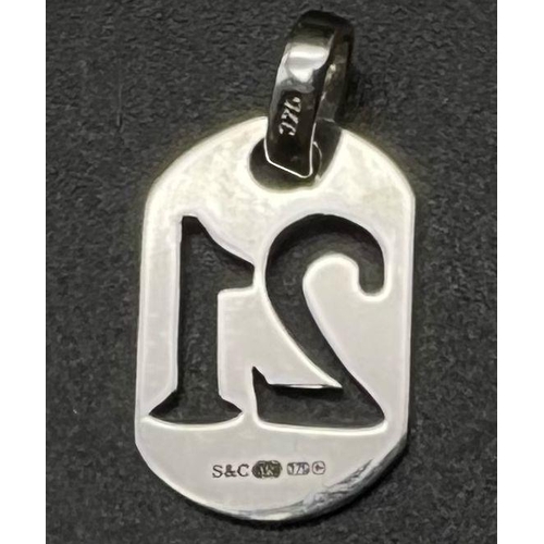 500 - 9K WHITE GOLD 21 CUT OUT INGOT PENDANT 1.3G