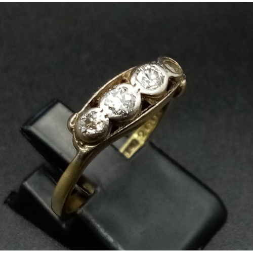 235 - 18K YELLOW GOLD & PLATINUM DIAMOND 4 STONE RING 2.9G SIZE Q